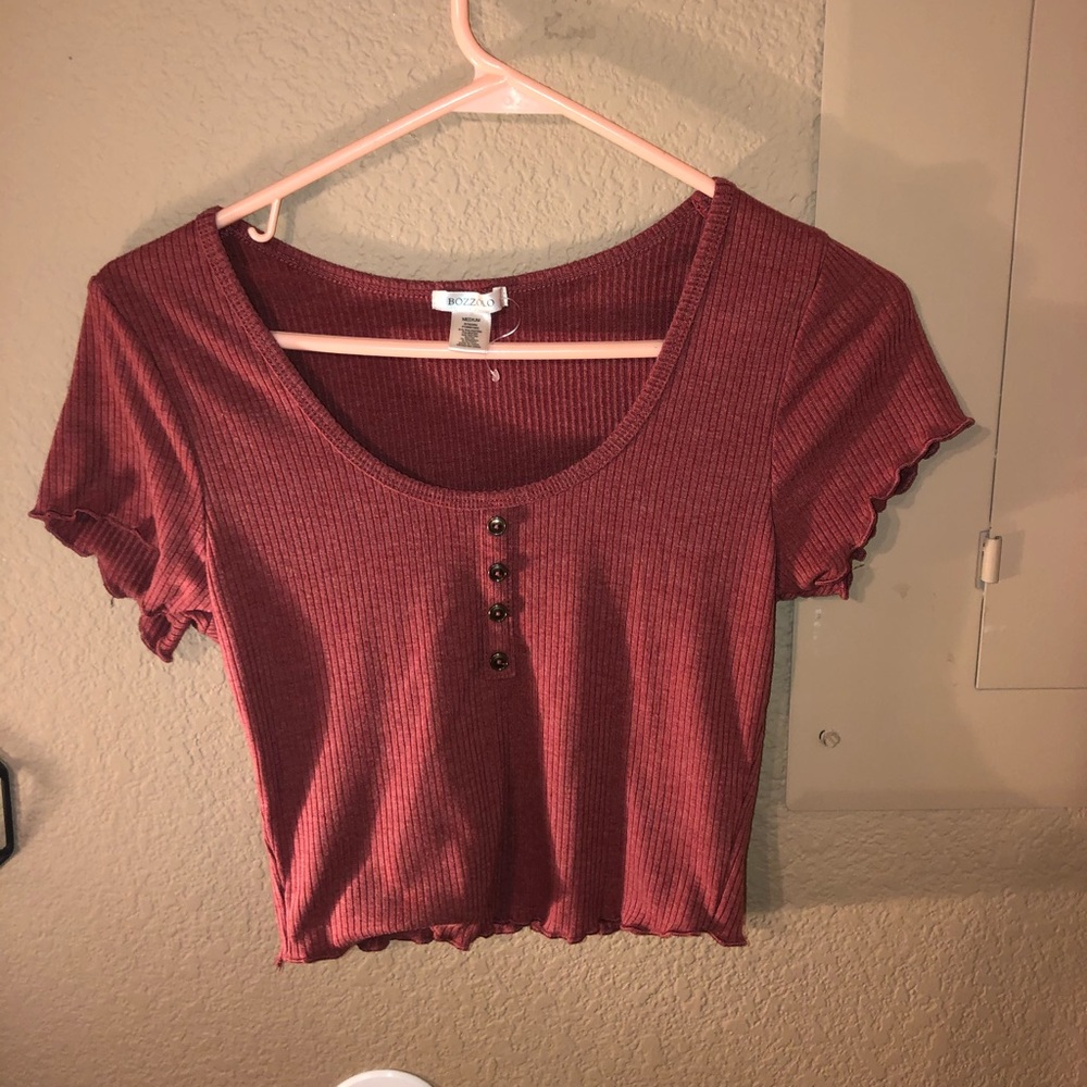 Knitted dark pink crop top